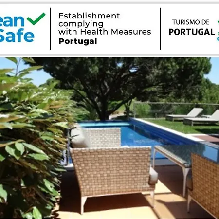 Com 3 Quartos E Piscina Сasa de vacaciones *