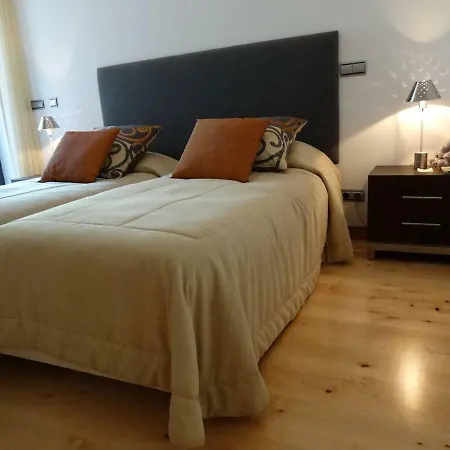 Com 3 Quartos E Piscina Vale do Lobo