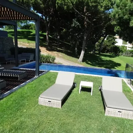 Com 3 Quartos E Piscina * 韦尔都勒博