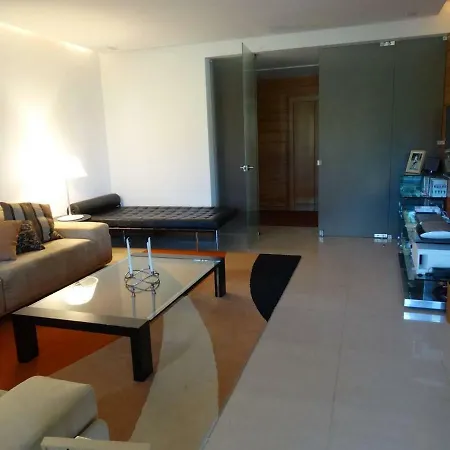 Com 3 Quartos E Piscina * 韦尔都勒博